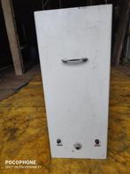 Kleine silo in hard PVC om aan de muur te hangen, Ophalen