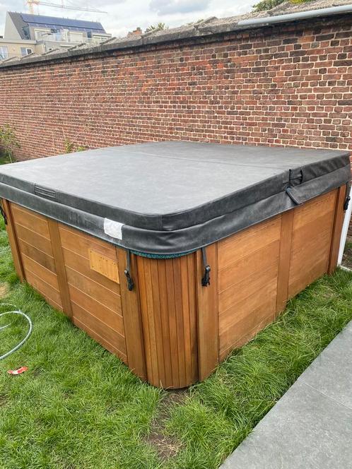 Luxe buitenspa/jacuzzi SpaMotion Ohio & Memphis – 5-6 pers., Tuin en Terras, Bubbelbaden en Hottubs, Gebruikt, Vast, Pomp, Ophalen