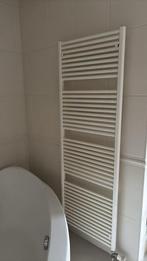 Handdoekradiator te koop, Doe-het-zelf en Bouw, Verwarming en Radiatoren, Ophalen, Zo goed als nieuw, Radiator