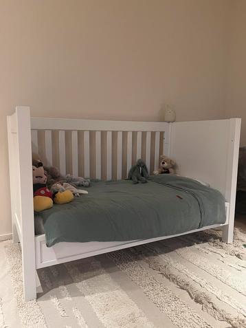 Baby- peuter bed beschikbaar voor biedingen