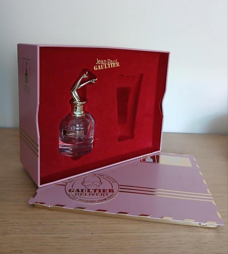 Scandal Jean Paul Gaultier  Collectable Bottle & Box, Verzamelen, Parfumverzamelingen, Zo goed als nieuw, Ophalen of Verzenden