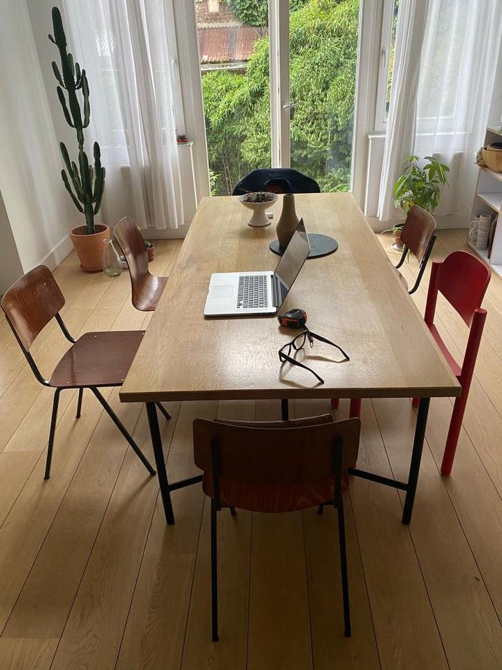 Ateliers J&J eettafel, Huis en Inrichting, Tafels | Eettafels, Zo goed als nieuw, 50 tot 100 cm, 150 tot 200 cm, Vijf personen of meer