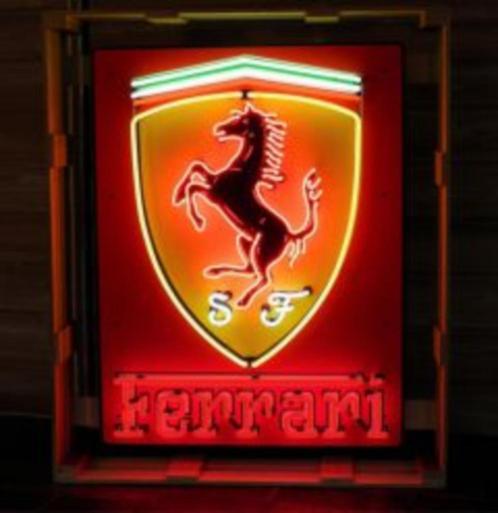 Grote Ferrari neon licht reclame verlichting showroom logo, Collections, Marques & Objets publicitaires, Comme neuf, Table lumineuse ou lampe (néon)