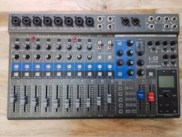 Zoom LiveTrak L-12 mixer, Muziek en Instrumenten, Ophalen of Verzenden, Zo goed als nieuw, 10 tot 20 kanalen, Microfooningang