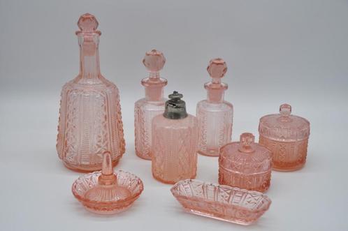 Verrerie de Scailmont - Persglas - Set voor toilettafel, Antiek en Kunst, Antiek | Glaswerk en Kristal, Ophalen of Verzenden