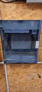 Coffret Hager réseau informatique, Informatique & Logiciels, Pc & Câble réseau, Enlèvement, Utilisé