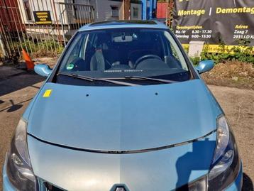 Motorkap van een Renault Clio (HARM02) beschikbaar voor biedingen