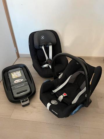 Maxi Cosi FamilyFix + Cabriofix + Pearl (complete set) beschikbaar voor biedingen