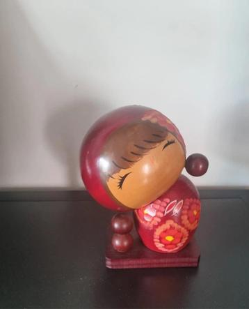 Leuke Satono-Ko kokeshi van Chie Tamura beschikbaar voor biedingen