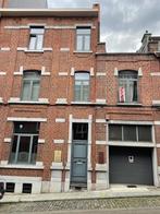 Immeuble à vendre à Charleroi, Immo, Huizen en Appartementen te koop, 320 m², Vrijstaande woning