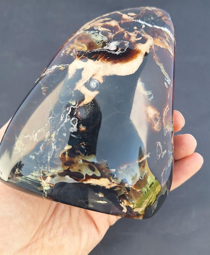 DE BEAUX MOTIFS ! Ambre indonésien 360 grammes FREEFORM, Enlèvement ou Envoi, Fossile