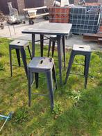 Tafel en stoelen set, Ophalen