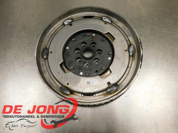 Volant d'inertie masse double d'un Mercedes Citan, Autos : Pièces & Accessoires, Moteurs & Accessoires, Mercedes-Benz, Utilisé