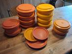 TUPPERWARE SET VAN 35 SCHALEN, Huis en Inrichting, Keuken | Tupperware, Ophalen, Gebruikt, Oranje, Schaal