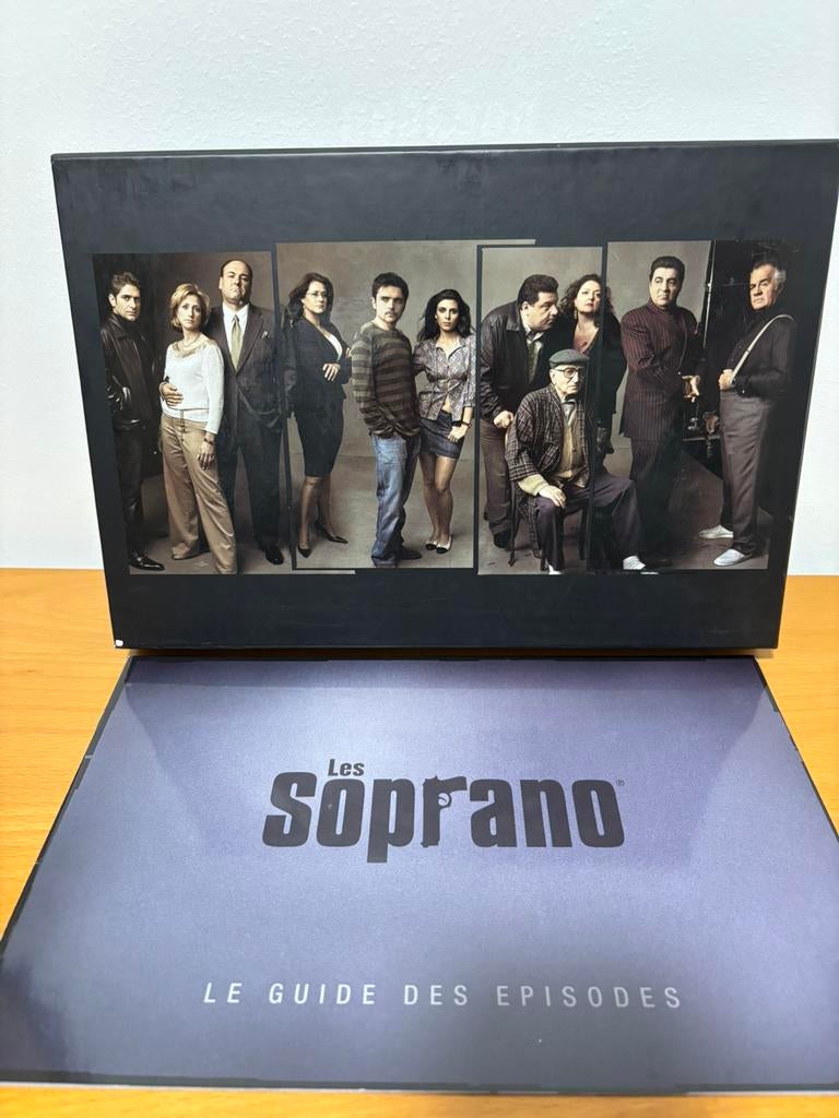 Les Sopranos — Coffret complet/Édition Deluxe, CD & DVD, DVD | TV & Séries télévisées, Enlèvement, Comme neuf, Drame, Coffret