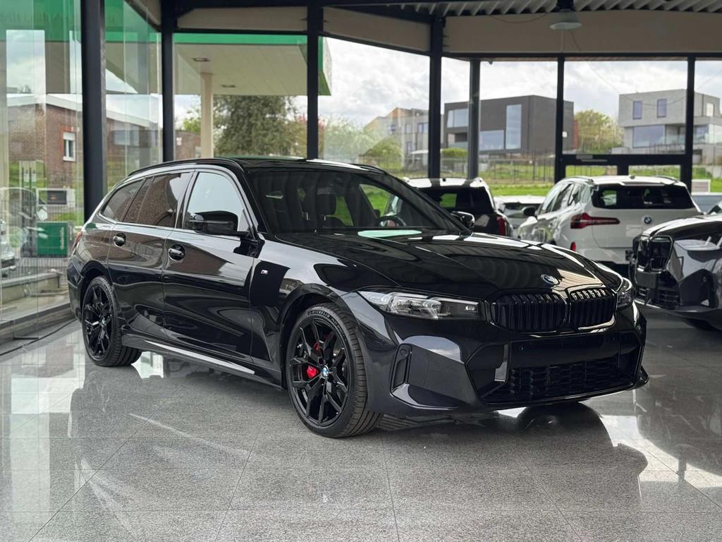 BMW 3 Serie 330 e Touring M Sport Pro / PANO / TRKHK / HARM-, Auto's, BMW, Automaat, Zwart, 4 cilinders, 2420 kg