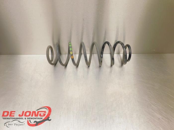 Schroefveer achter van een Skoda Fabia, Auto-onderdelen, Ophanging en Onderstel, Skoda, Gebruikt, 3 maanden garantie, Ophalen of Verzenden