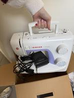 Naaimachine + spullen, Hobby en Vrije tijd, Ophalen, Gebruikt, Naaimachine, Singer