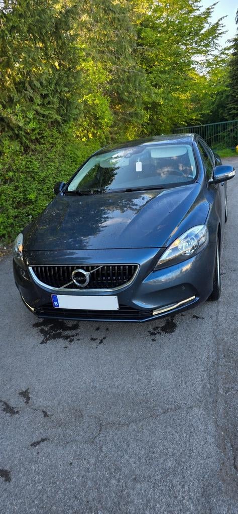 Volvo V40, Auto's, Volvo, Voorwielaandrijving, Overige kleuren, Start-stop-systeem, Leder