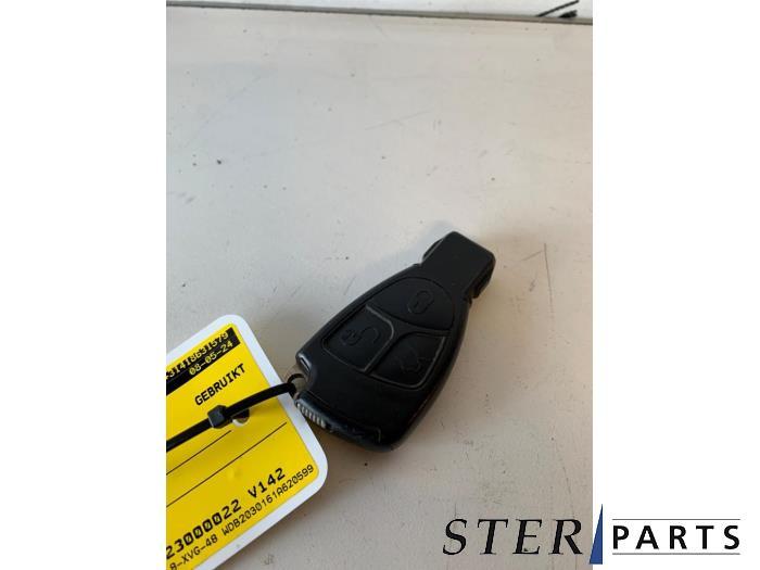 Sleutel van een Mercedes C-Klasse, Gebruikt, -, Ophalen of Verzenden, -