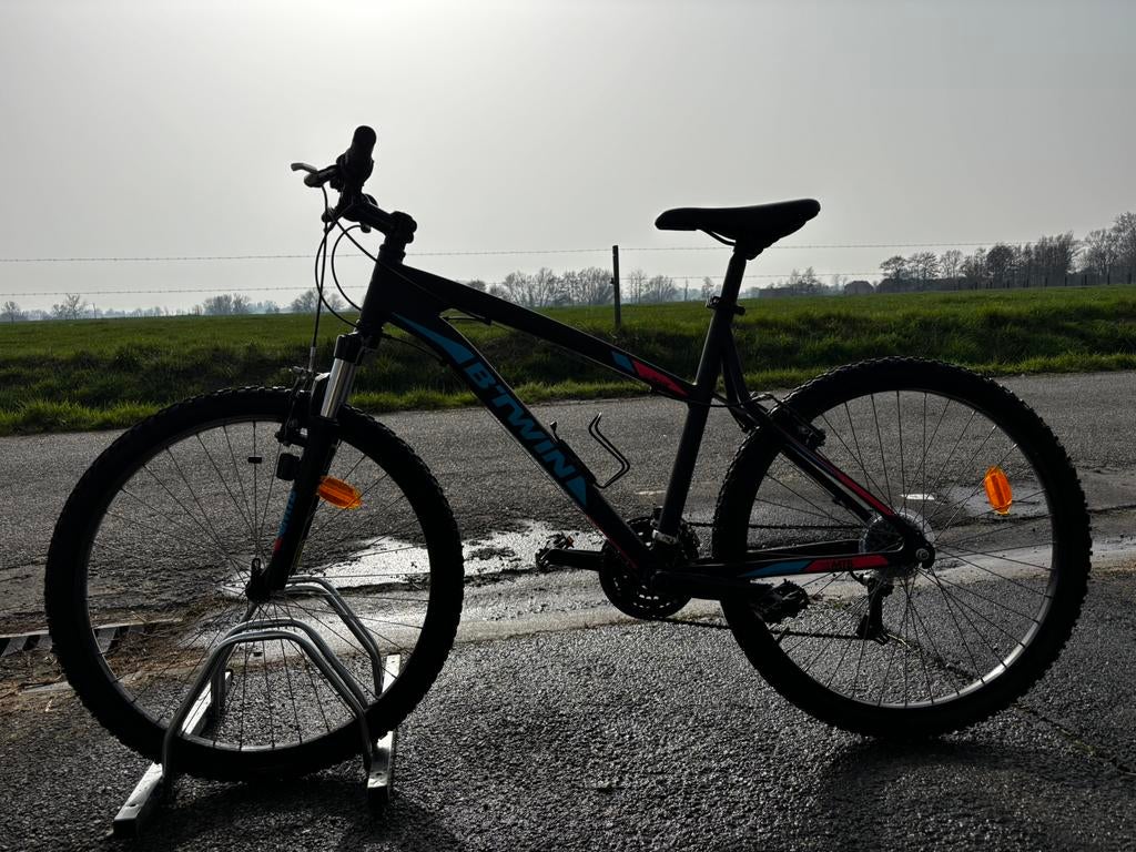 ② Vélo B-Twin Rockrider 340 État imp - Vélos | VTT & Mountainbikes