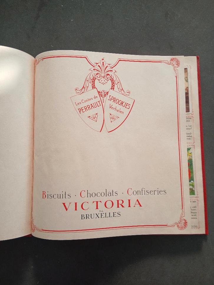 Chromoalbum ancien intitulé « Les Contes de Perrault »., Livres, Contes & Fables, Comme neuf, Enlèvement