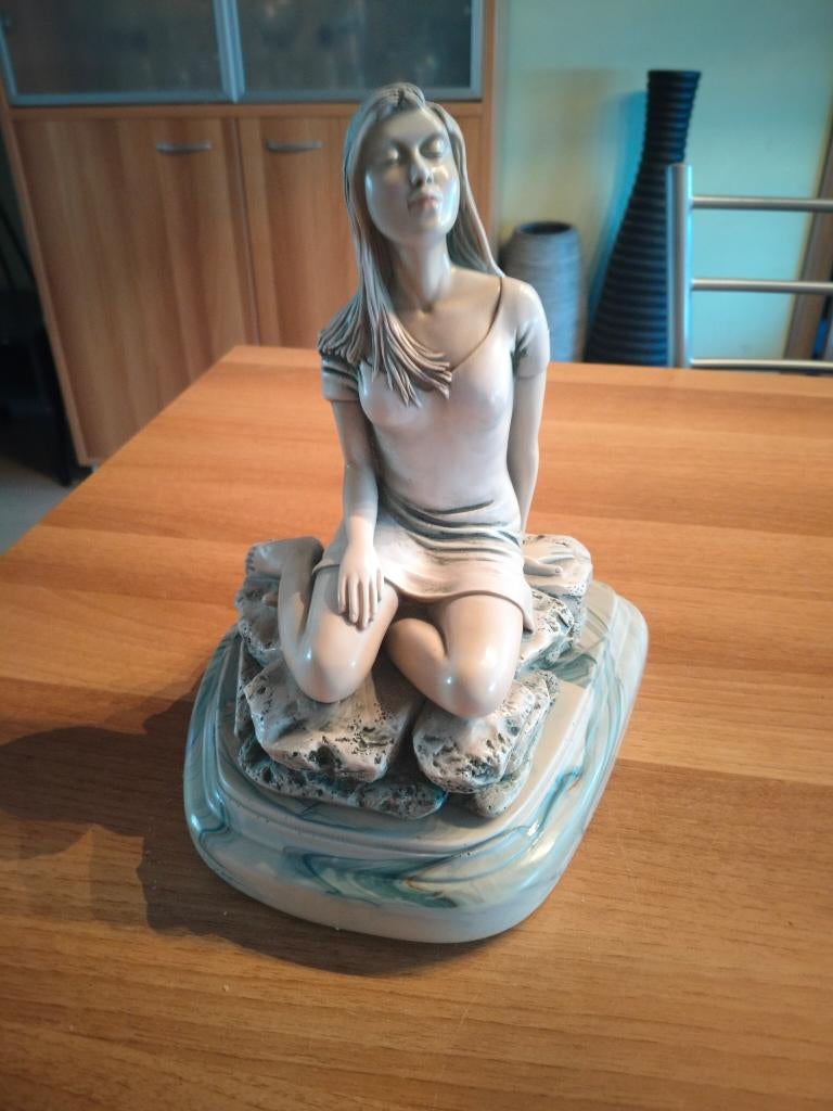 Marmeren beelden, Statue, Enlèvement, 20 - 50 cm, Matériau naturel