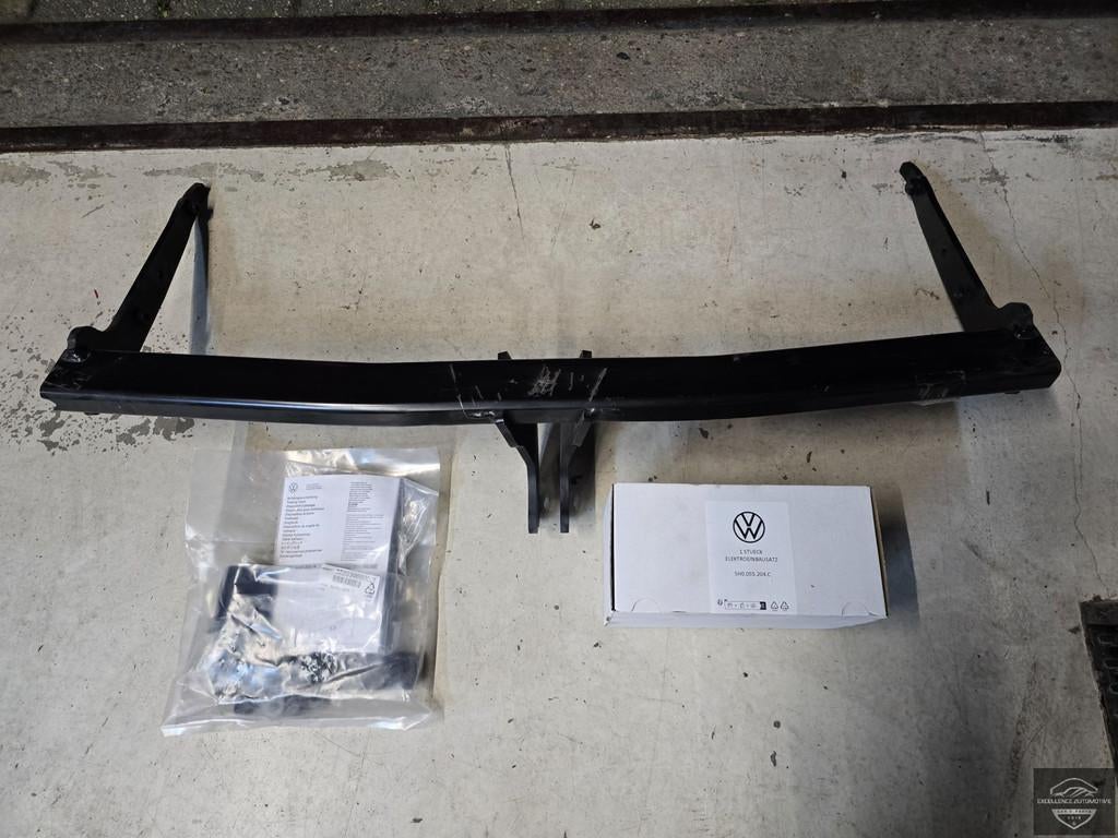Attelage fixe complet pour VW Golf 8 Variant 2020+ 5H9092101, Autos : Pièces & Accessoires, Carrosserie & Tôlerie, Volkswagen
