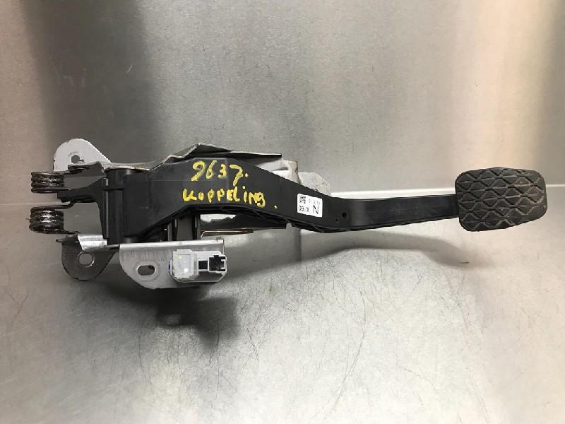 KOPPELINGSPEDAAL ABS Mazda CX-5 (KE,GH) (01-2011/10-2017), Auto-onderdelen, Interieur en Bekleding, Gebruikt, Mazda