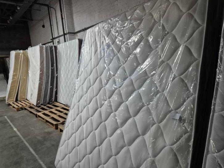 matras . tot -50%, Huis en Inrichting, Slaapkamer | Matrassen en Bedbodems, Nieuw, Matras, Ophalen