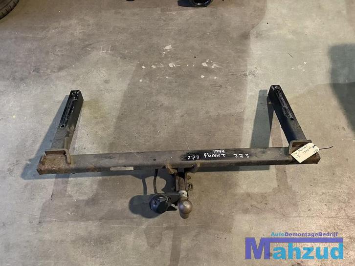 VW PASSAT 3B2 VARIANT Trekhaak, Auto-onderdelen, Carrosserie, Volkswagen, Gebruikt