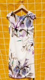 Jolie robe à  FLEURS neuve💋( marque anglaise), Vêtements | Femmes, Neuf, Taille 38/40 (M), Blanc, Marque anglaise