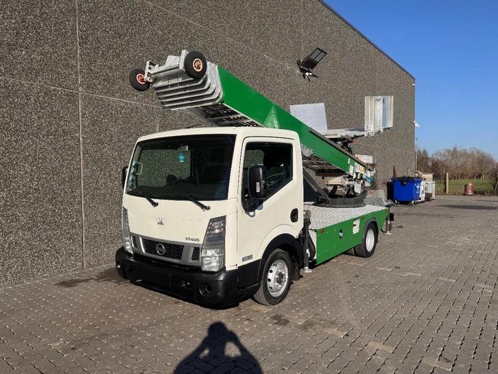 Nissan Cabstar NT 400 BOCKER HL30/1-7LH (bj 2017), Auto's, Bestelwagens en Lichte vracht, Bedrijf, Te koop, Nissan, Diesel, Euro 6