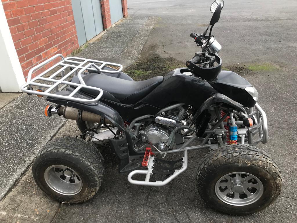 Quad, Motoren, 250 cc, 11 kW of minder