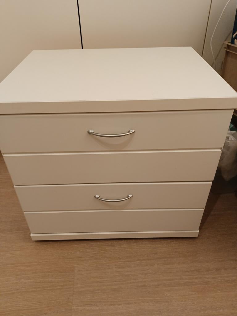 Ladekast wit, Ophalen