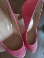 Roze suede pump, Ophalen, Roze