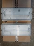 2 lampes de secours   20€