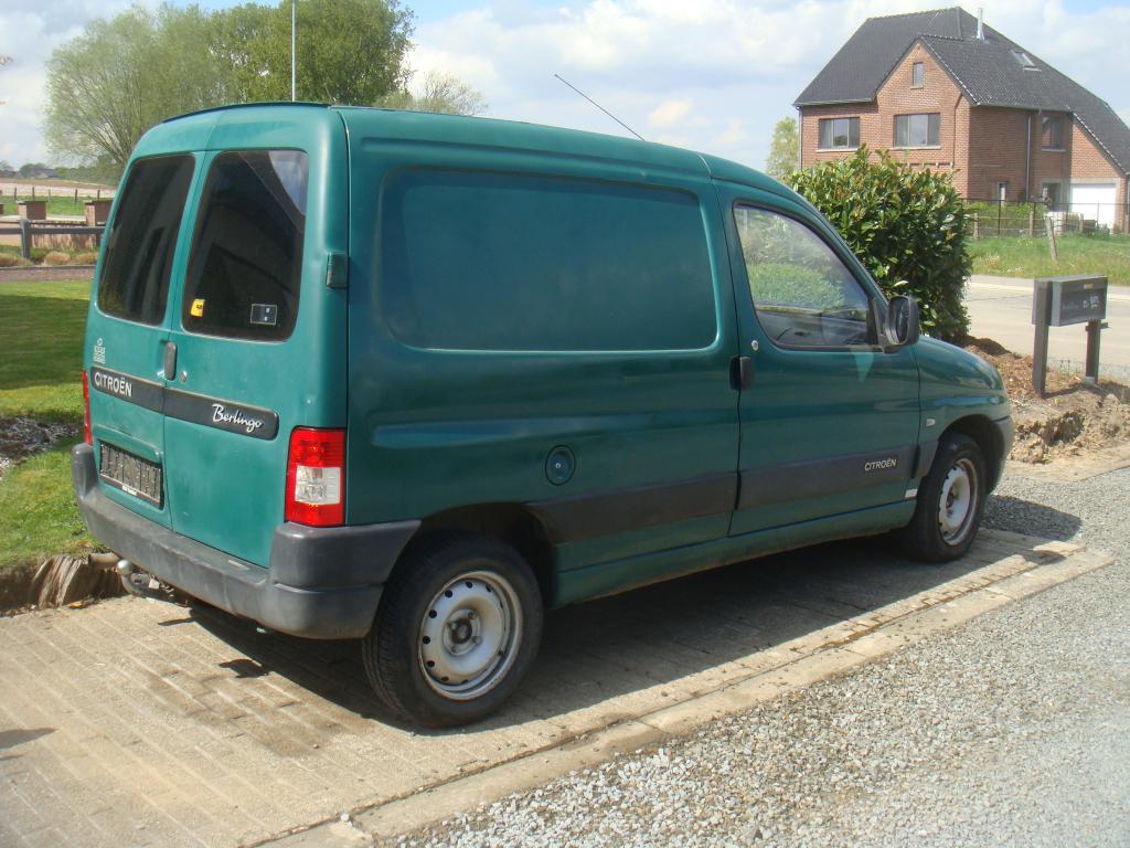 berlingo diesel, Auto's, Bestelwagens en Lichte vracht, Particulier, Trekhaak, Citroën, Diesel, Euro 1, Bruin, Bruin