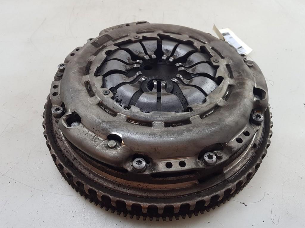 VOLANT MOTEUR BI-MASSE Renault Scénic IV (RFAJ), Autos : Pièces & Accessoires, Moteurs & Accessoires, Utilisé, Renault