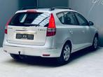 Hyundai i30 1.6i *AUTOMATIQUE*CLIMATISATION* (bj 2010), Auto's, Stof, Gebruikt, 4 cilinders, 116 pk