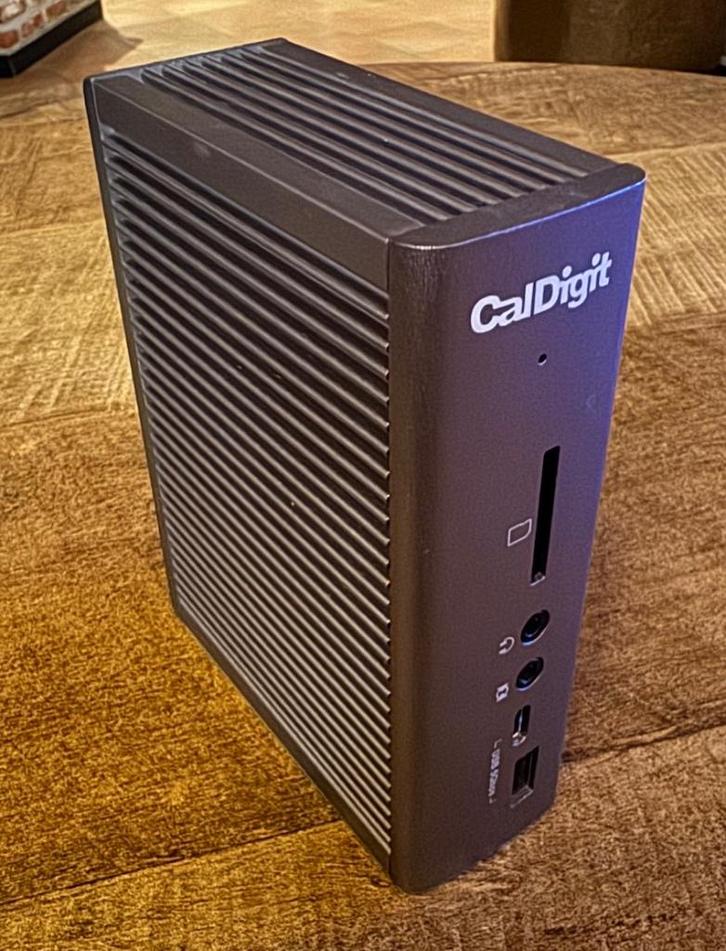 CalDigit TS3 Plus Docking Station in nieuwstaat, Computers en Software, Dockingstations, Zo goed als nieuw, Docking station, Laptop