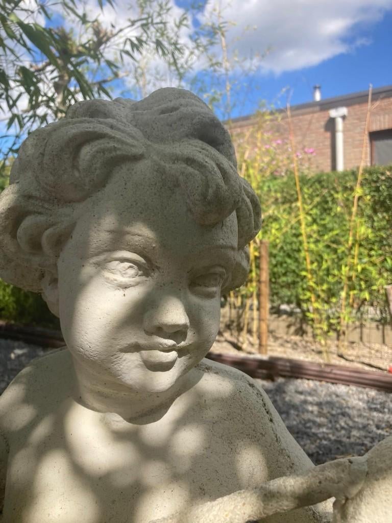 xl groot tuinbeeld engel cupido amor 90cm hoog 75 euro!, Tuin en Terras, Ophalen, Gebruikt, Beton, Engelenbeeld
