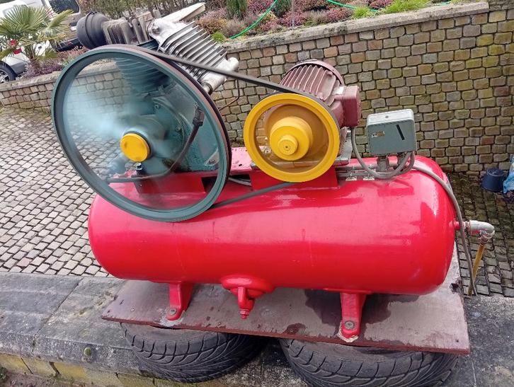 Compresseur, istobal, marque professionnelle 299 euros, Bricolage & Construction, Compresseurs, Neuf, 10 bars ou plus, 100 litres ou plus