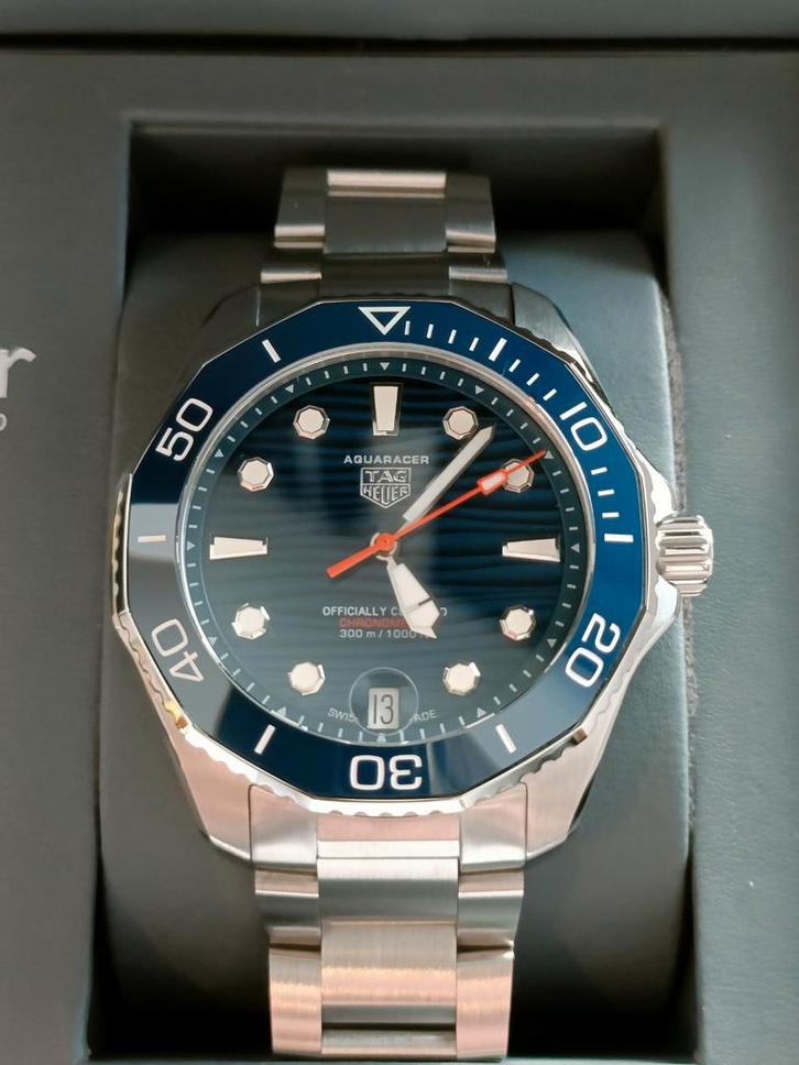 Tag Heuer Aquaracer Professional300 WBP5111 ONGEDRAGEN/NIEUW, Handtassen en Accessoires, Horloges | Heren, Zo goed als nieuw, Polshorloge