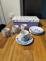 Tasses à café et soucoupes lavande, Comme neuf, Céramique, Enlèvement, Autres styles