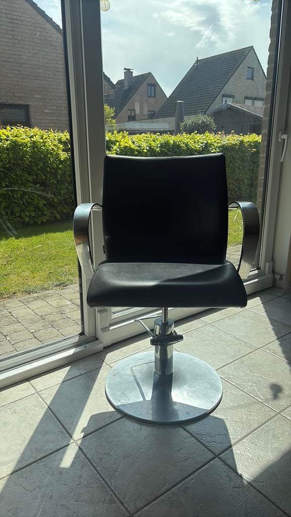 kapperstoel-bureaustoel, Huis en Inrichting, Bureaustoelen, Ophalen, Gebruikt, Zwart, Bureaustoel