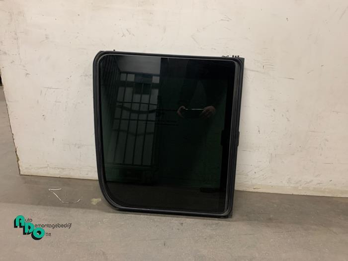 Ruit 2Deurs links-achter van een Mercedes Sprinter (Sprinter, Auto-onderdelen, Ruiten en Toebehoren, Mercedes-Benz, Gebruikt, 3 maanden garantie