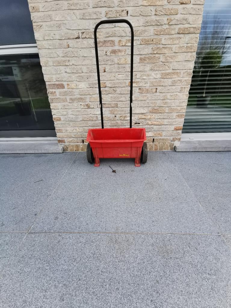 Strooiwagen Wolf Gerate, Ophalen