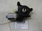 MOTEUR LEVE VITRE ELECTRIQUE ARRIÈRE GAUCHE Audi A4 (B9), Utilisé, Arrière, Audi