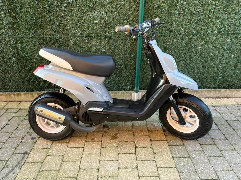 Mbk booster B, Fietsen en Brommers, Ophalen, Zo goed als nieuw